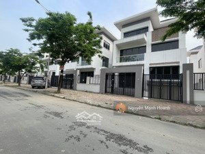 bán nhà biệt thự đường 25m a2.5 kđt thanh hà. 250m xây dựng 3 tầng, hướng đông nam. giá đầu tư.