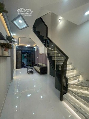 nhanh tay sở hữu căn nhà 125m2 chỉ có 8 tỷ 76 quận 12 gần unbd quận 12 trường cao đẳng gtvt tw 3