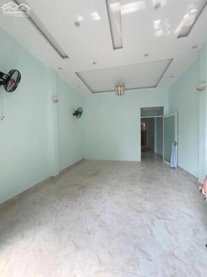 Cho thuê nhà 2 tầng, đường Cao Xuân Huy, gần Phan Đăng Lưu, Tố Hữu, Khuê Trung, Cẩm Lệ, Đà Nẵng. Diện tích 80m2. Giá 12 triệu/tháng