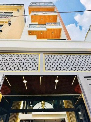 bán gấp nhà giá 3tỷ370/80,4m2, đường 6m sư vạn hạnh - p. 9 - q. 10, cho thuê 25tr, gần chợ an đông