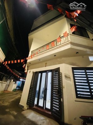 bán nhà 4 tầng,dân xây độc lập,lô góc,ô tô 7 chỗ đỗ cửa