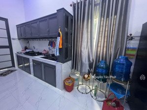 nhà mới xây 5x25 có thổ cư. gần chợ, ủy ban. 1,19 tỷ