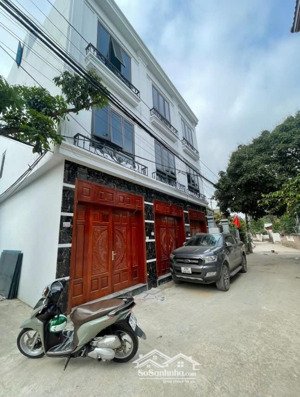 chỉ với 2.92 tỷ sở hữu ngay lô góc 3tx33m2, 2 mặt thoáng. trục chính ô tô tránh nhau. lh 