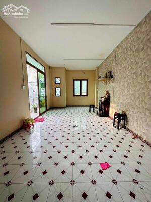 Bán nhà Diện tích khủng 160m2 Cao Xuân Dục giáp Q5 chỉ 9 tỷ