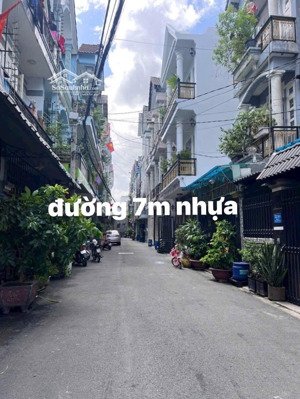 biệt thự mini, đường huỳnh thị hai, ngay ủy ban phường, hẻm 7m oto đậu ngày đêm, 7.7*8m, nhỉnh 5 tỷ