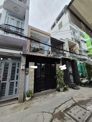 nhà tôn thất thuyết q4- hẻm otô - 60m2 - 2 lầu- giá 6 tỷ nhỉnh