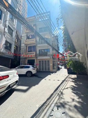 bán nhà lạc long quân, tây hồ. dt 33.4m, 4 tầng, giá chỉ nhỉnh 6 tỉ. cơ hội vàng sở hữu nhà hồ tây!