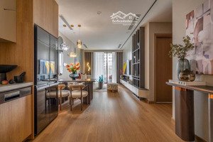 chính chủ cần bán căn chung cư 2pn- 2wc. chung cư the charm, hà đông. liên hệ: 