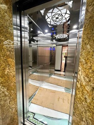 chính chủ bán nhà xuân thủy, dịch vọng hậu,thang máy,full đồ chỉ 10,2 tỷ 38m2 hot!