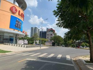 bán nhà riêng lái thiêu, dt:165m sau lưng sieu thi lotte binh dương, đường xe hơi sân xe hơi