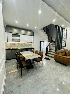 nhà riêng phố khương đình - ngã tư sở gần ô tô, ngõ to ba gác tránh, 2 phút ra royal city