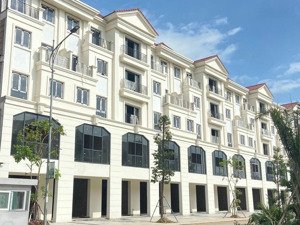 bán gấp liền kề mặt đường 33m dự án hinode royal park. diện tích 90m2 giá 19,2 tỷ. lh: 