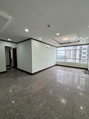 cần bán nhanh căn hộ giai việt q8 115m2 2pn sổ hồng, rẻ nhất thị trường 4ty750. lh 