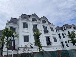 biệt thự 3 mặt thoáng, 145m2 trung tâm tây nam mễ trì- mỹ đình -từ liêm.