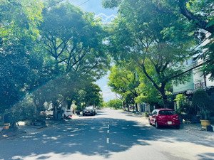 (siêu phẩm ) 135m lô góc 2 mt trần nguyên đán đường 10.5m | sát biển _ trung tâm liên chiểu