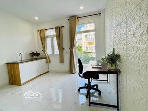 phòng studio 1pn tách bếp - ban công thoáng - full nt - gần đh umt