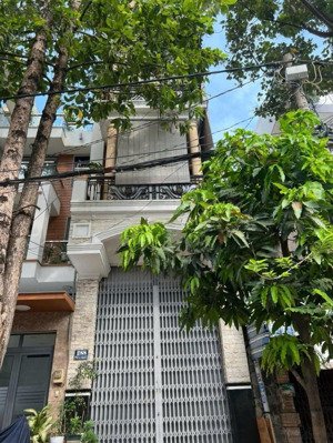 giá tốt chỉ 23 tỷ sỡ hữu nhà 80m2 đường nguyễn gia trí p.25 bình thạnh.kết cấu 4 tầng.