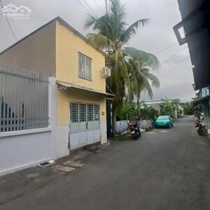 Phòng trọ rộng ô tô vi vu