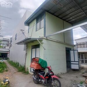 Nhà nhỏ có máy lạnh gần đại học y dược