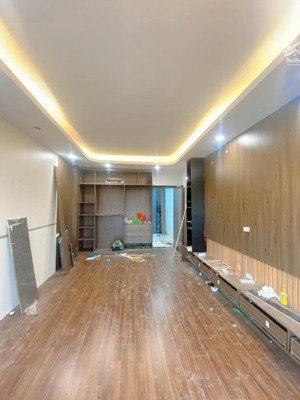 siêu hiếm mặt ngõ ô tô kinh doanh sầm uất 2 mặt thoáng tiện ích ngập tràn