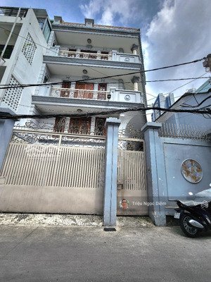 bán villa bề thế ngang 9.5m. 5 tầng đẹp - trần đình xu, p. nguyễn cư trinh, q.1 142m2 - chỉ 40.3 tỷ