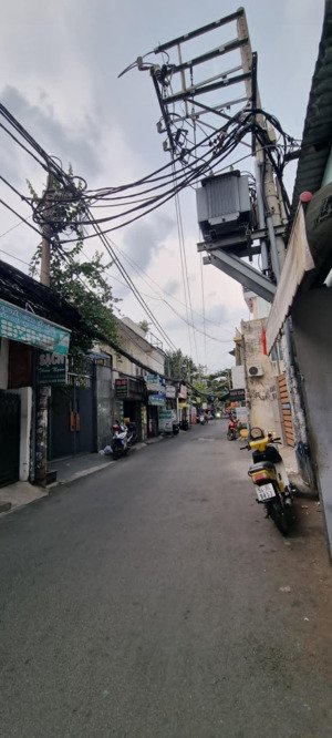 ngay landmark 81. bán nhà hxh nguyễn hữu cảnh, 76m2 chỉ 5.8 tỷ