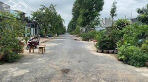 BÁN ĐẤT TẶNG NHÀ CẤP 4 TRỤC CHÍNH KHU DÂN CƯ TRƯỜNG AN, TP VĨNH LONG