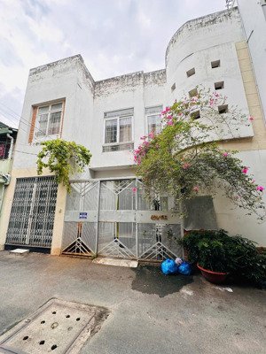 biệt thự bạch đằng 10x11m 2 lầu hẻm nhựa thẳng đẹp ngay chi cục thuế, giá chỉ 1x tỷ