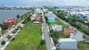 chính chủ bán lô đất 80m kdc tân đô sổ hồng riêng,khu dân cư đông đúc liền kề khu công nghiệp