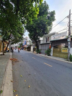 bán nhà nguyễn văn công - tiện xây mới - 100m2 - ngang 5m - gpxd: 7 tầng. alo 