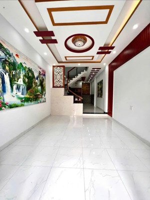 xoay vốn bán nhà đường 42, bình trưng đông, quận 2. giá 2,88 tỷ, dt 60m2, lh như 