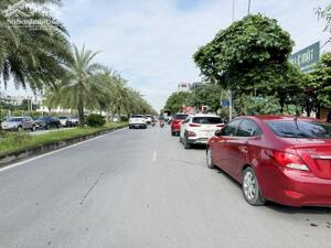 Bán nhà C4 mặt phố Đào Đình Luyện 88m2, đối diện Vinhomes The Harmony, kinh doanh tốt, tiện ở và đầu tư