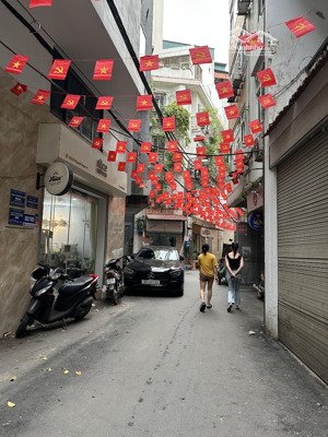 bán nhà phố hoàng ngân-cầu giấy-1 nhà ra ô tô tránh,30 ra mặt phố lê văn lương-45m 5t-mt:4m-10.x tỷ