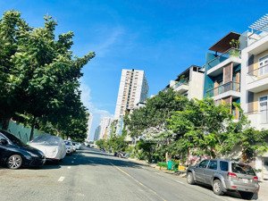 giảm 1 tỷ bán nhanh căn nhà phố mặt đường 20 m - miễn trung gian