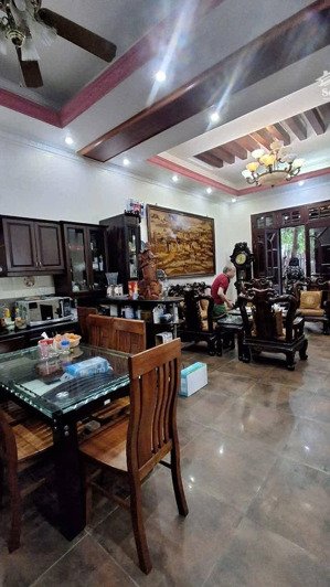 bán nhà phạm tuấn tài, 28 tỷ, 75m2 vỉa hè oto tránh trước nhà 10 xe ô tô dừng đỗ ngày đêm