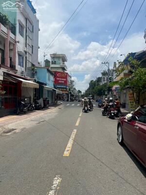 Bán nhà mặt tiền Đường Nguyễn Thị Minh Khai P1 VĨNH LONG