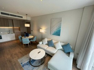 cho thuê hộ 5 sao alacarte hạ long 2pn view biển, đảo tuần châu & quảng trường