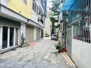 cho thuê nhà nguyên căn full đồ phố tư đình, long biên ô tô đỗ cửa