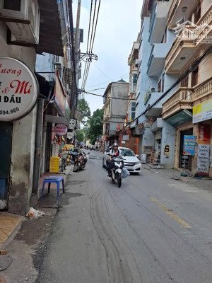 mặt phố trần cung -đất-dt=76m mt=4.5m sổ vuông như tờ a4-mặt phố kinh doanh sầm uất ngày đêm