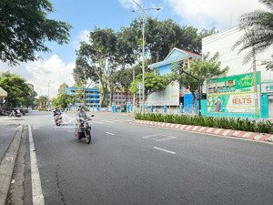 bán nhà cấp 4 kế bên công ty xổ số, trường đại học thủ dầu một giá bán chỉ 2tỷ180