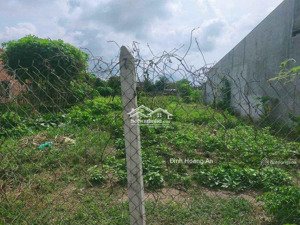 ra nhanh đất gần go bến tre, đ. 30/4, phú khương, bến tre, 135m2, sổ riêng, full thổ cư