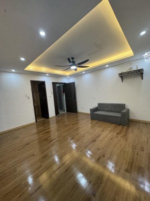 3,5 tỷ căn hộ 3 ngủ diện tích 90m2 kdt vân canh
sát đường vành đai 3.5