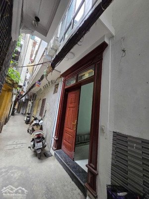 chính chủ bán nhà xây mới gần hồ linh quang, điện tích 36,3m2x 6 tầng , giá 8,5 tỷ