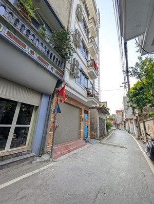 chỉ 1 căn duy nhất - lô góc - đối diện đại học thành đô 5 tầng - chỉ 4,4 tỷ