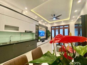 cực hiếm! phố láng hạ, ngõ thông kinh doanh, gần phố, 50m ô tô, dt 42m2 * 5t