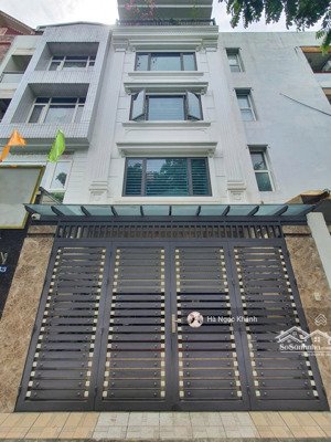 phân lô vip lạc long quân - 83m, mt 5,6m : 33 tỷ - 5 tầng mới - phân khu riêng có sân 100m để ô tô