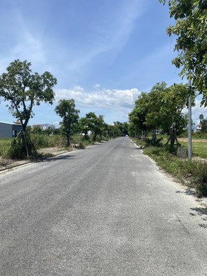 bán 853m đất mặt tiền hai bà trưng - hội an, gần biển an bàng