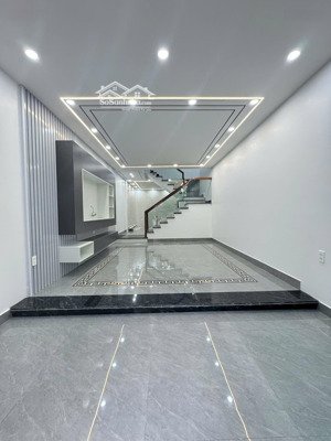 bán nhà 3tầng xây mới ngõ oto qua , nằm tại trung tâm phương lưu lộc vừng đỏ
dt : 50m ( ngang 4 )
t