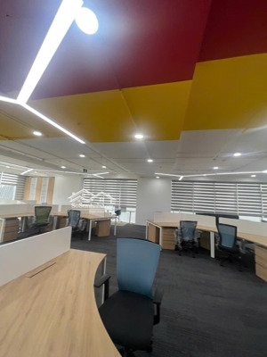 chính chủ cho thuê 5 căn nhà liền kề ngay góc 2 mặt tiền đường số 80 - 82a đường nguyễn trãi quận 5