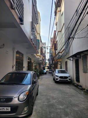 bưu điện hà đông 46m2 4 tầng dân xây khu phân lô cán bộ, 2 nhà ra mặt phố, ngõ thông ra hồ 9.5tỷ